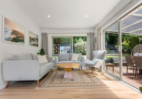 Modern Sanctuary on the reserve, Auckland